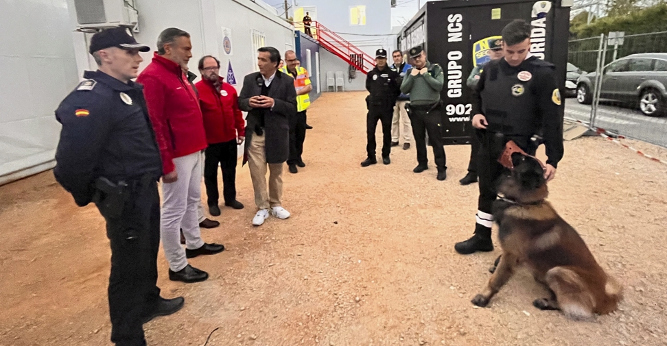 La Comunidad de Madrid destaca el trabajo de los perros detectores de drogas