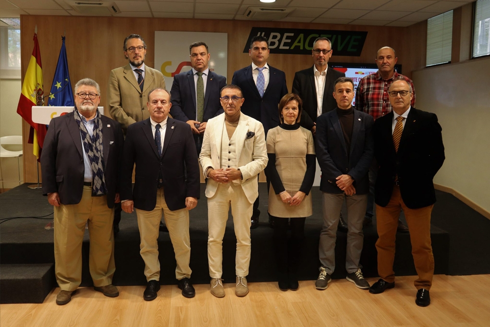 Representantes de la Comisión de Federaciones con Animales de la Asociación del Deporte Español (ADESP).