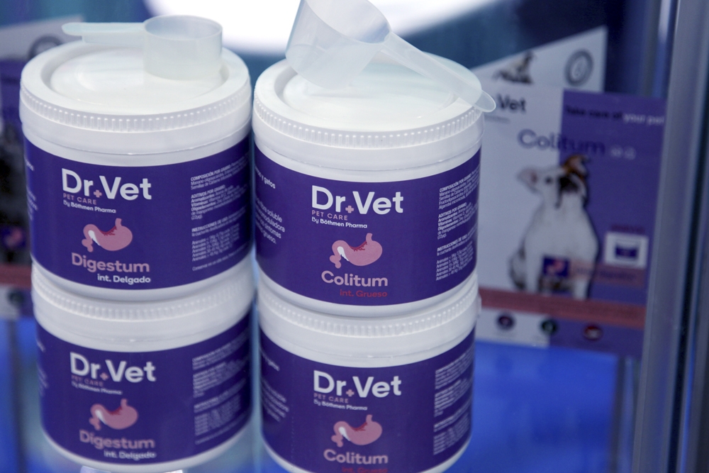 Imagen de los productos de la nueva línea digestiva de Dr+Vet.