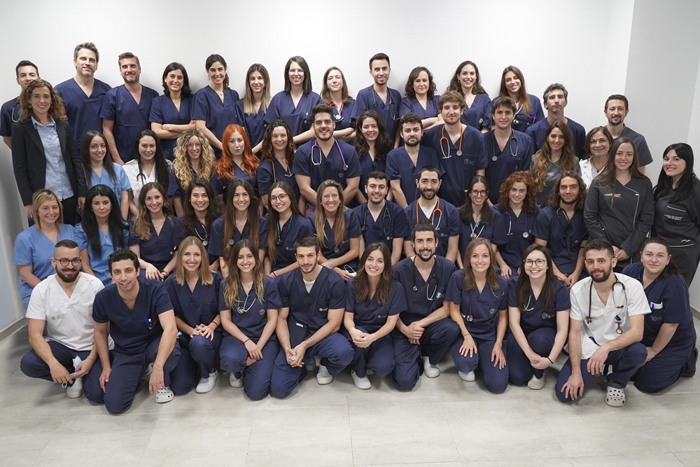 Imagen de parte del equipo del Hospital Veterinario de la Universidad Católica de Valencia (UCV).