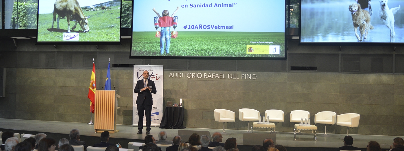 Santiago de Andrés, presidente de la Fundación Vet+i, durante la inauguración de la X Conferencia Anual