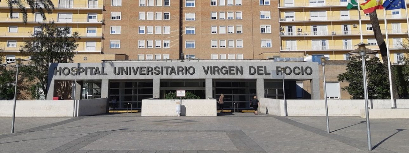 Fachada del Hospital Universitario Virgen del Rocío.