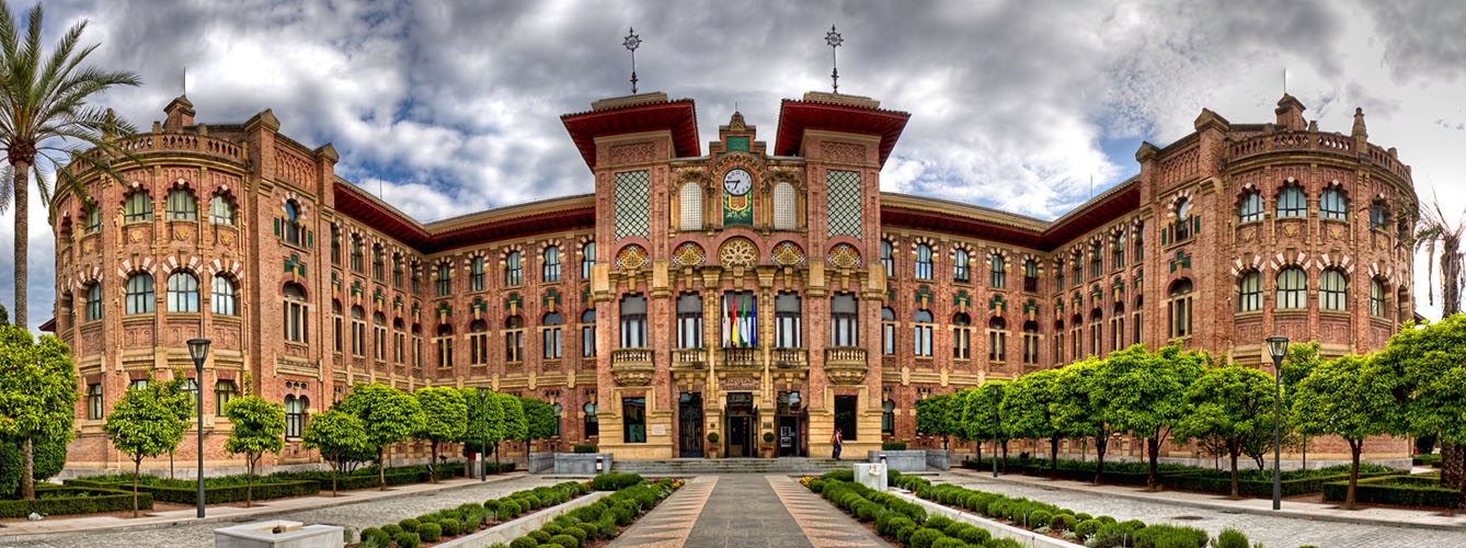 La Universidad de Córdoba registra 272 beneficiarios de becas en Veterinaria del total de 1.839 que hay en el Sistema Universitario Español.