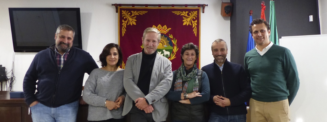 La nueva Junta de Gobierno del Colegio de Veterinarios de Cádiz. 