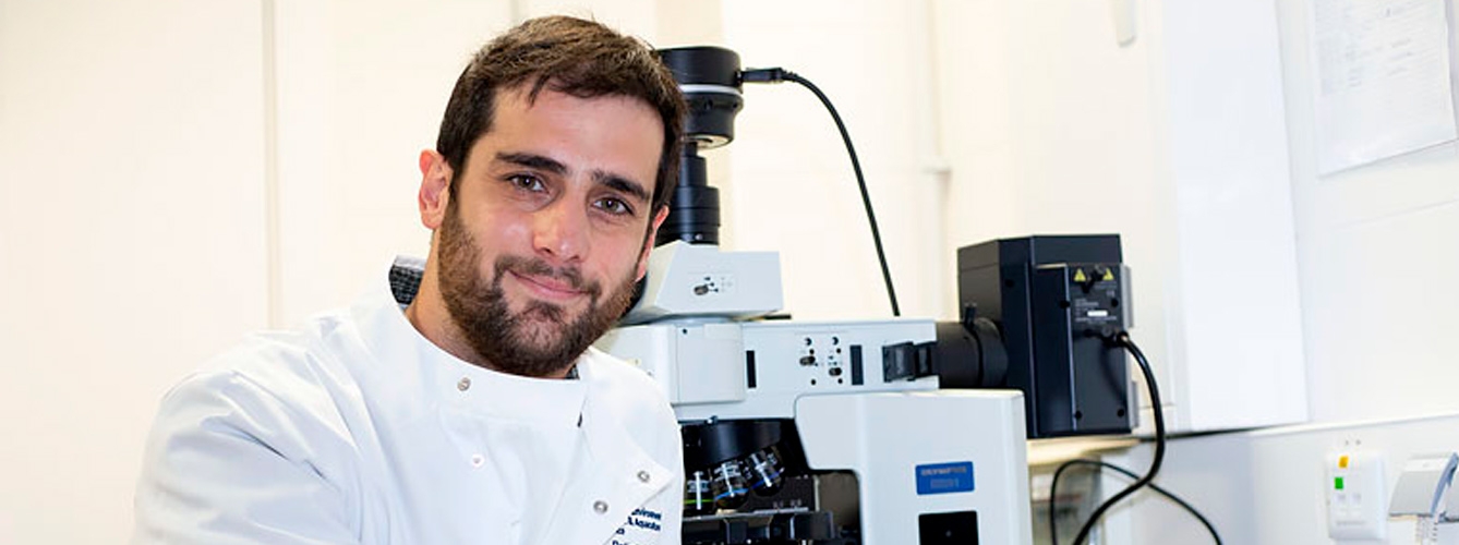 Ander Urrutia, investigador del grupo de investigación de Biología Celular en Toxicología Ambiental y Patología Animal de la UPV/EHU.