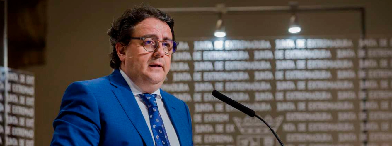 José María Vergeles, vicepresidente segundo y consejero de Sanidad y Servicios Sociales de Extremadura.