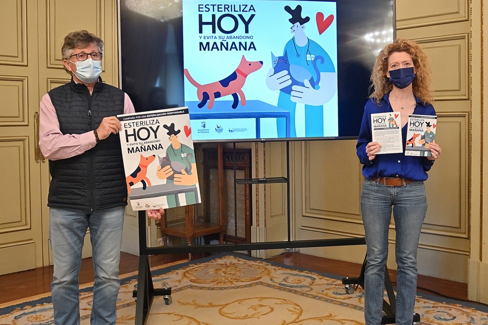 Imagen de la presentación de la campaña de esterilización responsable de mascotas de Salamanca.