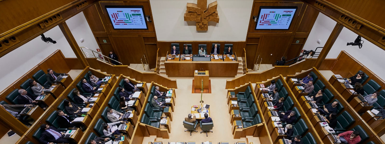 El Parlamento Vasco, con el respaldo de todos los grupos parlamentarios, ha aprobado considerar el aumento de la protección de los animales.