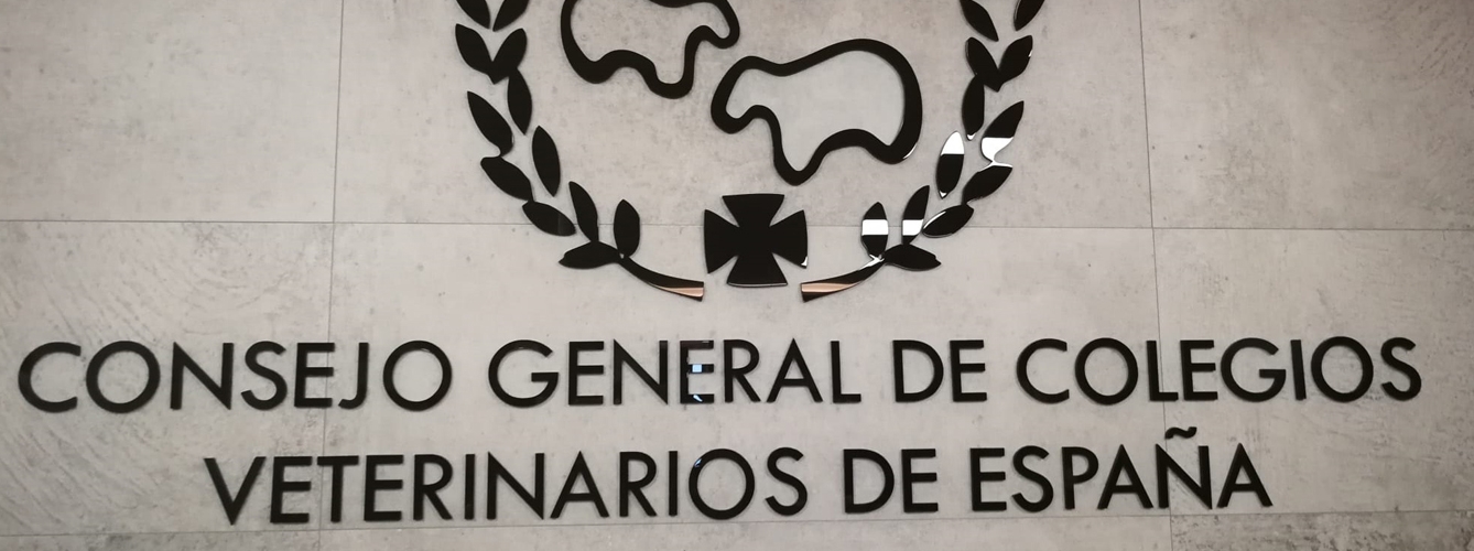 El Consejo General de Colegios Veterinarios de España no aceptará posturas de asunción de planteamientos conjuntos de terceros que sean contrarios al ordenamiento jurídico.