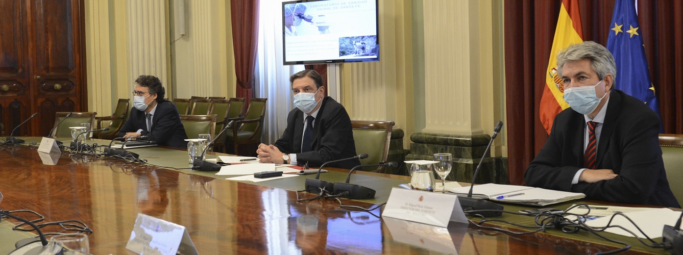 El ministro de Agricultura, Luis Planas, ha participado en una reunión del Departamento el Plan Estratégico de Laboratorios del Ministerio