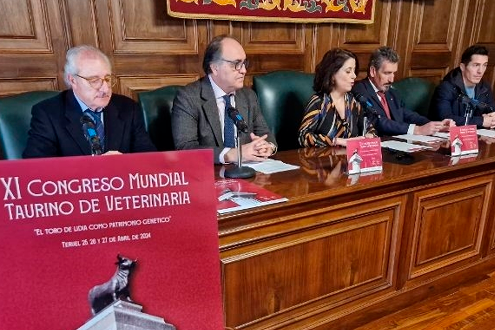 Imagen de la presentación del XI Congreso Mundial Taurino de Veterinaria en Teruel.