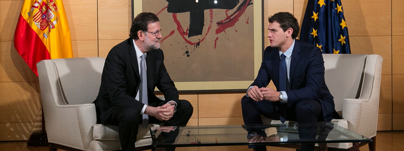 Mariano Rajoy (izquierda), presidente del PP y Albert Rivera (derecha), presidente de Ciudadanos.