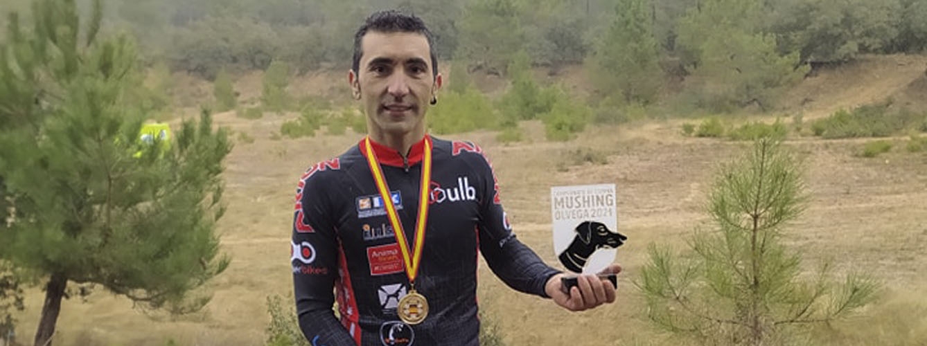 Tomás Ruiz Sánchez, campeón de España de mushing sobre tierra.