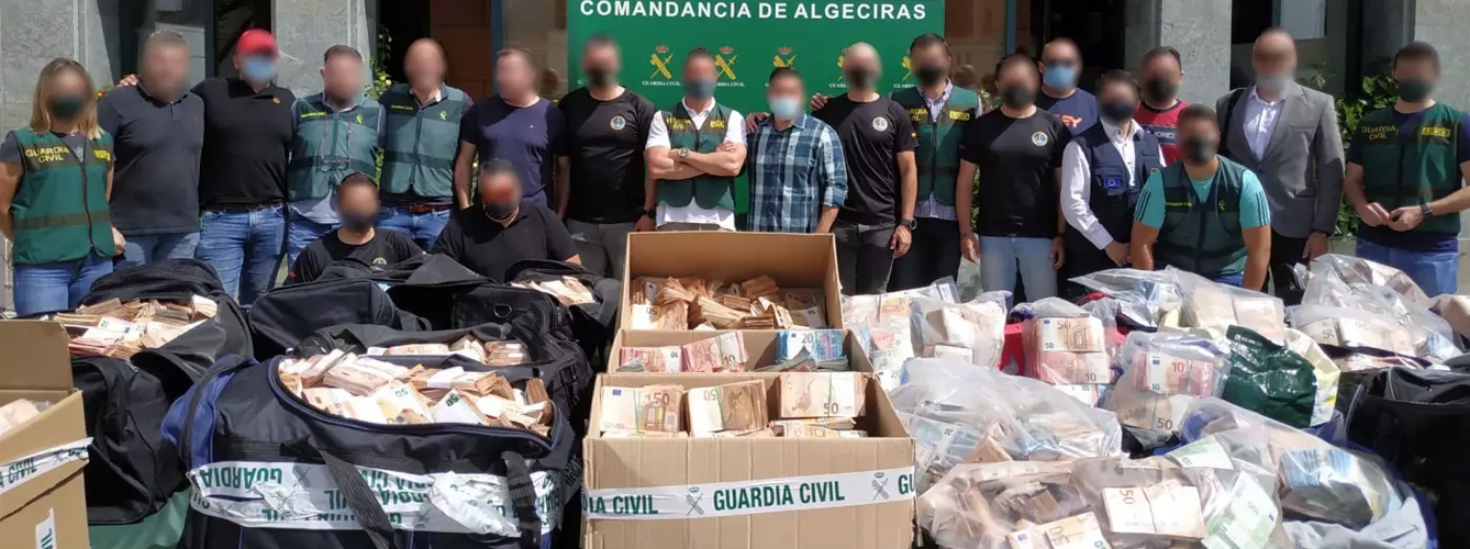 La Operación Jumita, desarrollada por la Guardia Civil y la Europol, incautó 1,6 toneladas de cocaína y decomisó 16,5 millones de euros. 