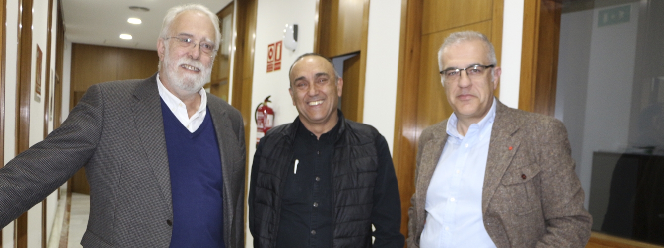 De izquierda a derecha: Ignacio Oroquieta,vicepresidente del CACV Rafael Laguens, presidente de la FVE y Fidel Astudillo, presidente del CACV